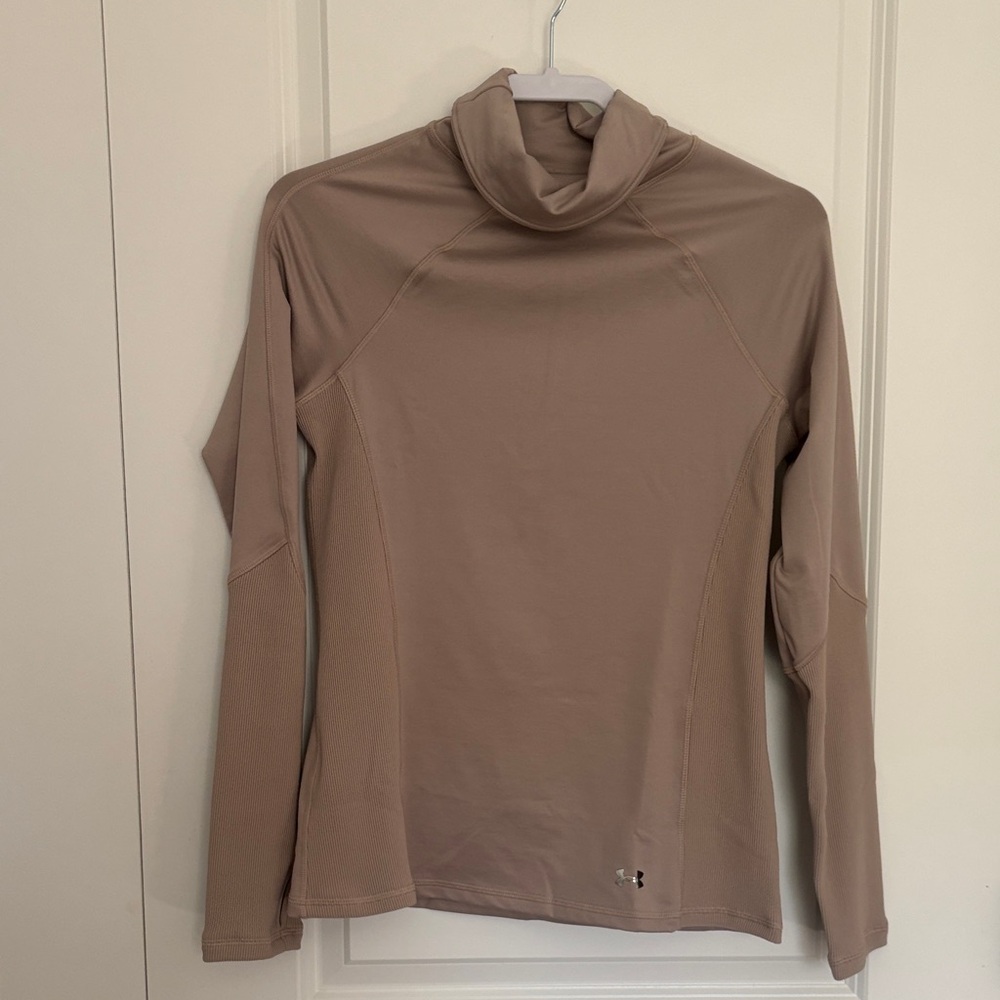 NWOT Under Armour Taupe Long Sleeve Performance Top Small